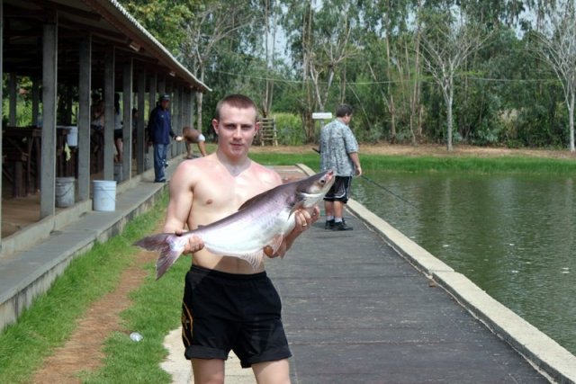 Таиланд. Паттайя. Рыбалка на озерах возле Паттайи.