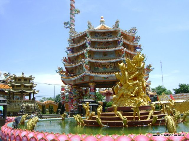 Таиланд. Паттайя. Фото с экскурсии. Китайский храм.